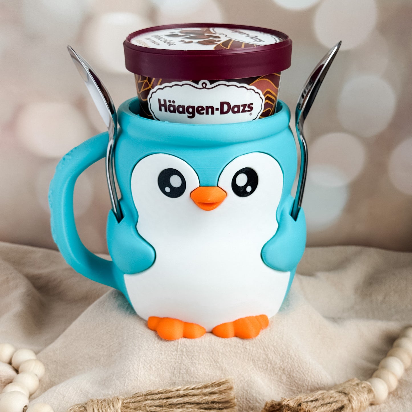 Chilly Penguin Ice Cream Pint Hugger